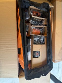 RIDGID 18V Cordless 6-Tool Combo Kit NEW - Drill, Impact, Saw, Vac, Radio & Light