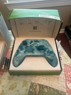 Xbox Wireless Controller - Aqua Shift Special Edition