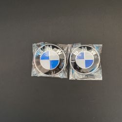 2 BMW Emblem