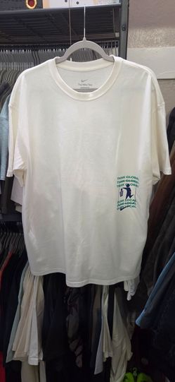 Men's Nike Shirt Size L