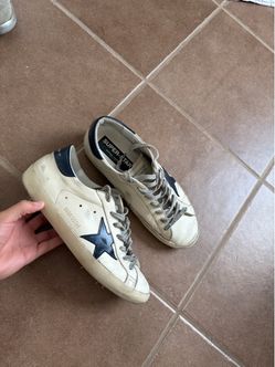 Golden goose size 42 or 9 men’s