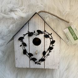 Ivy Heart Wood Birdhouse 
