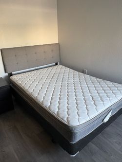 Full Bed & Mattress
