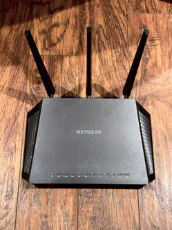 Netgear Nighthawk AC1900 Smart WiFi Router (R7000)