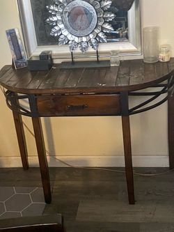 End  table