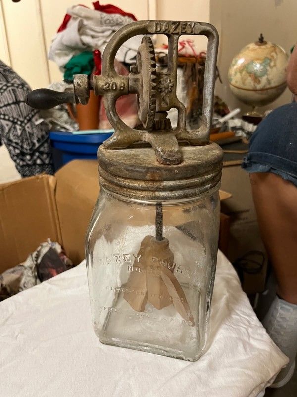 Old Fashion Vintage Butter Churner