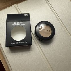 mac eyeshadow 