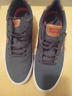 Tennis Shoes 