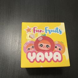 Yaya fun fruits blind box sealed