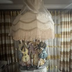 Lamp With 3 Ladies Capodimonte