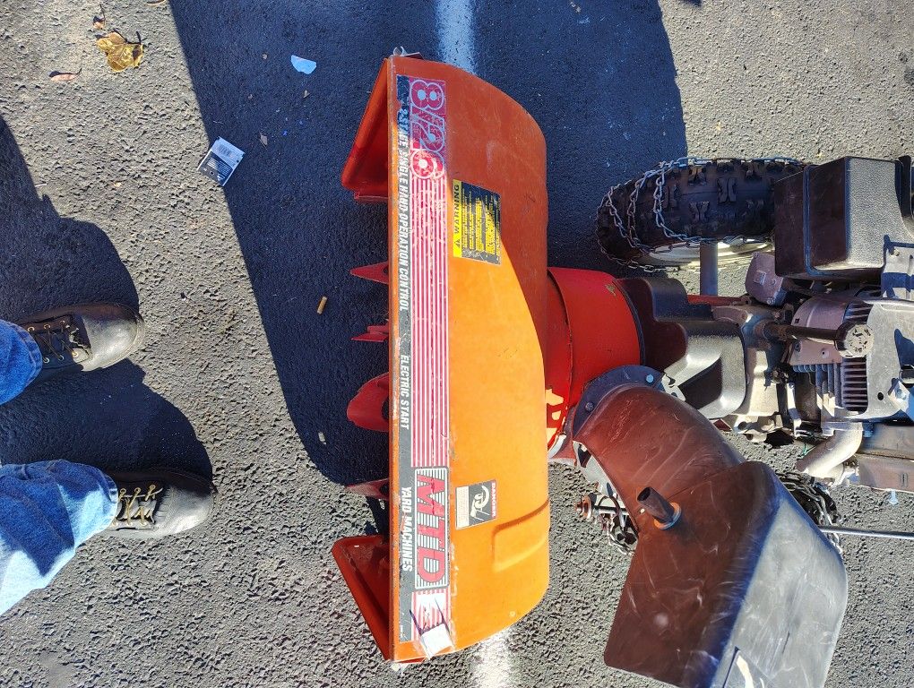 MTD Snow Blower 8/27