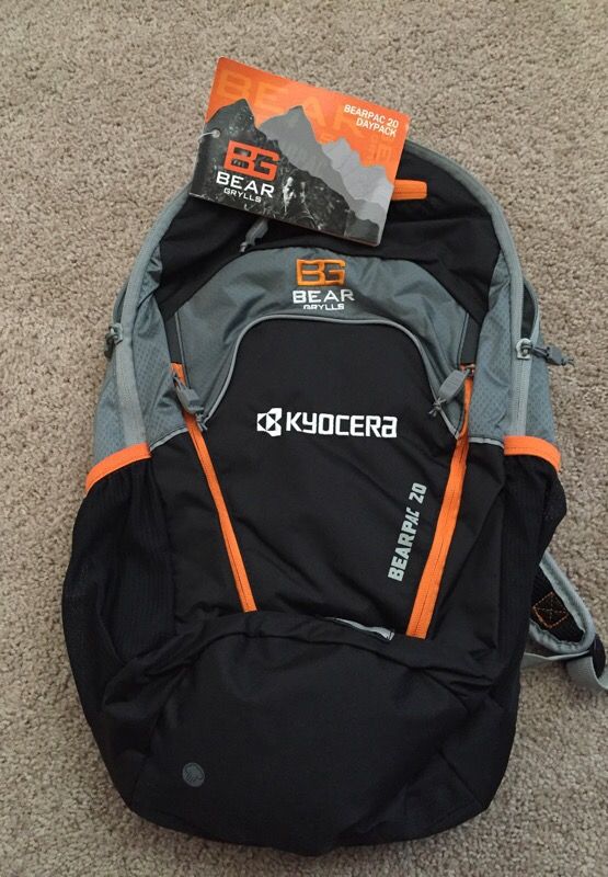 Bear grylls bear pack 20 day backpack new with tags