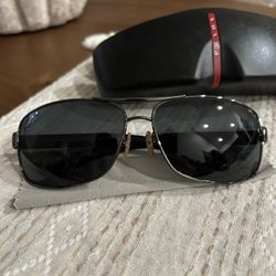 Prada Designer Black and Red Aviator Polarized Sunglasses Unisex with original packaging