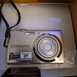 Coolpix Camrea Model S230