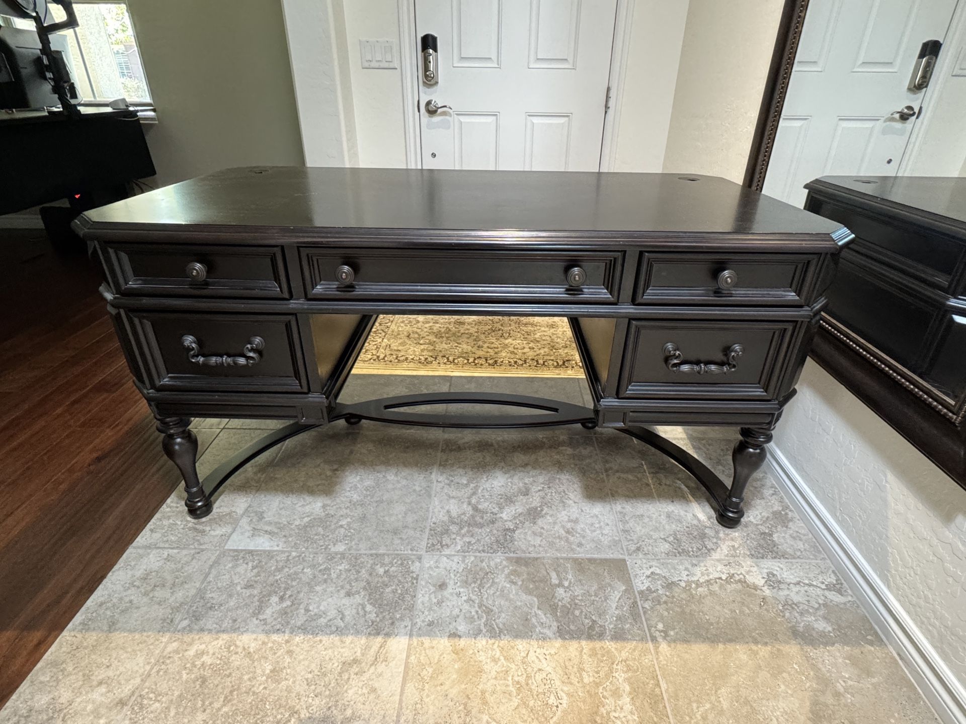 Office Desk And Chair