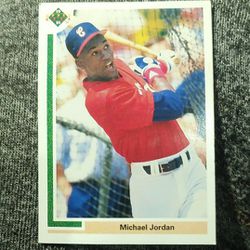 92 - 93 Michael Jordan Baseball Card 
