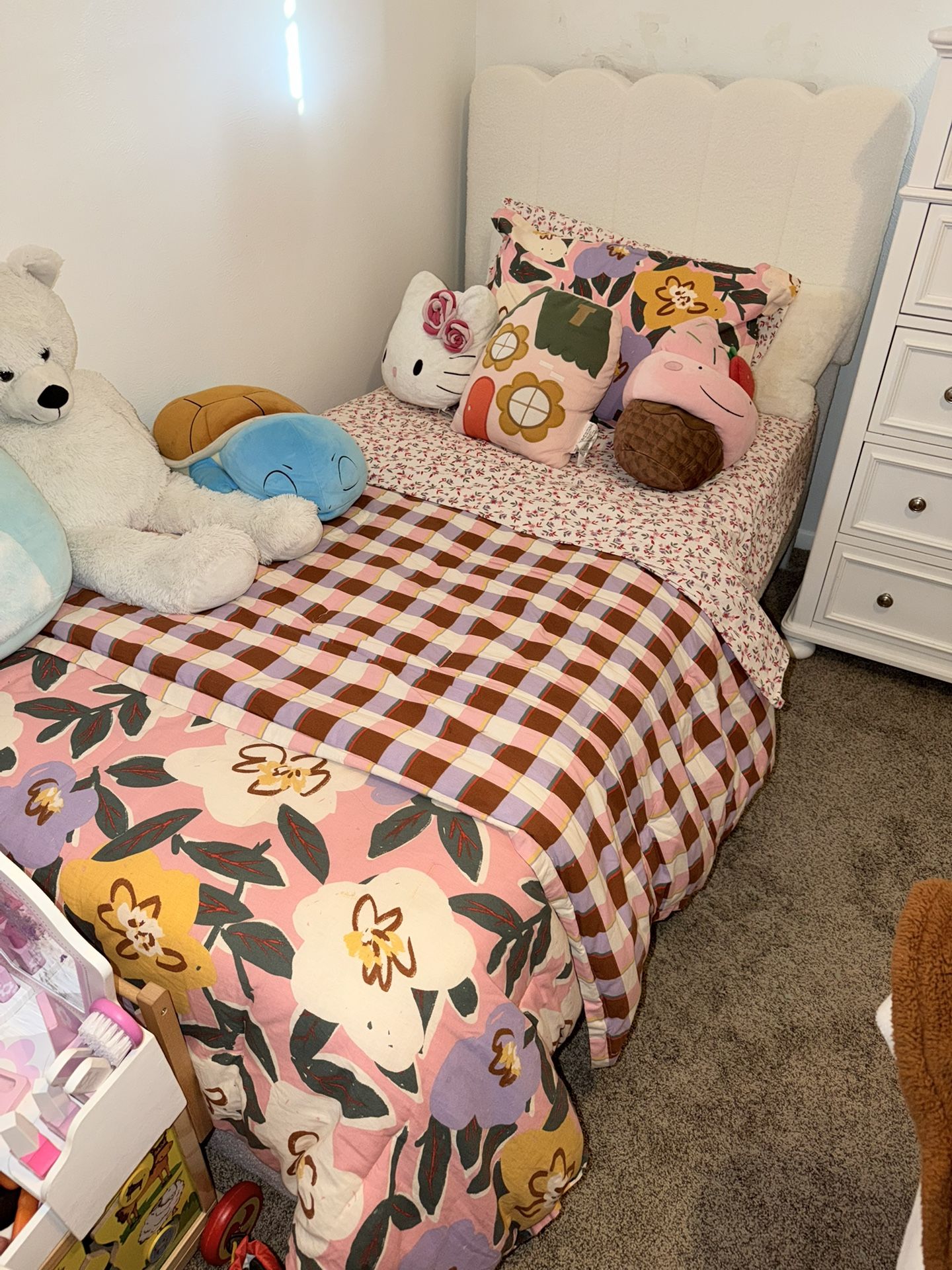 Twin Bed w/ Mattress, Chest Dresser