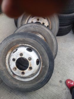215/75R17.5