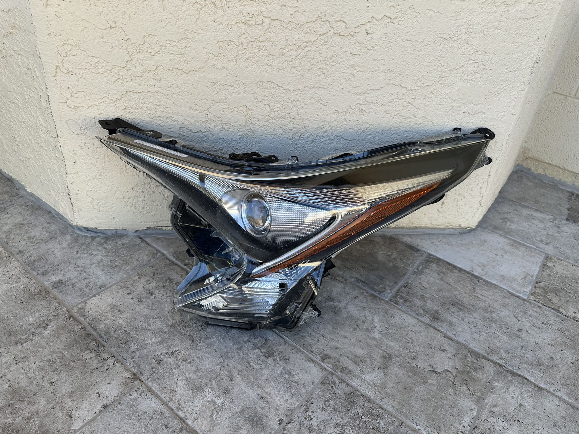 Toyota Prius Headlight 2016 - 2018, Toyota Prius Headlamp, OEM ORIGINAL TOYOTA PART, driver side