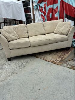 BEAUTIFUL COUCH BEIGE COLOR