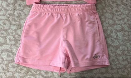Alo 🩷 Shorts $15 FIRM **READ DESCRIPTION**