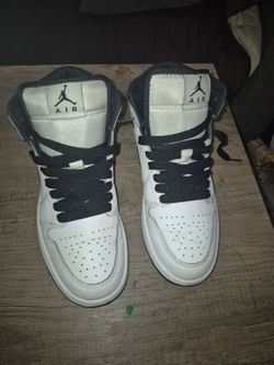Jordan 1s Size 8