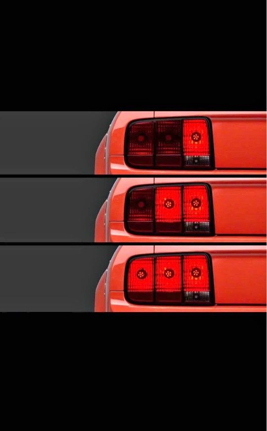 Mustang Tail Lights 05-09
