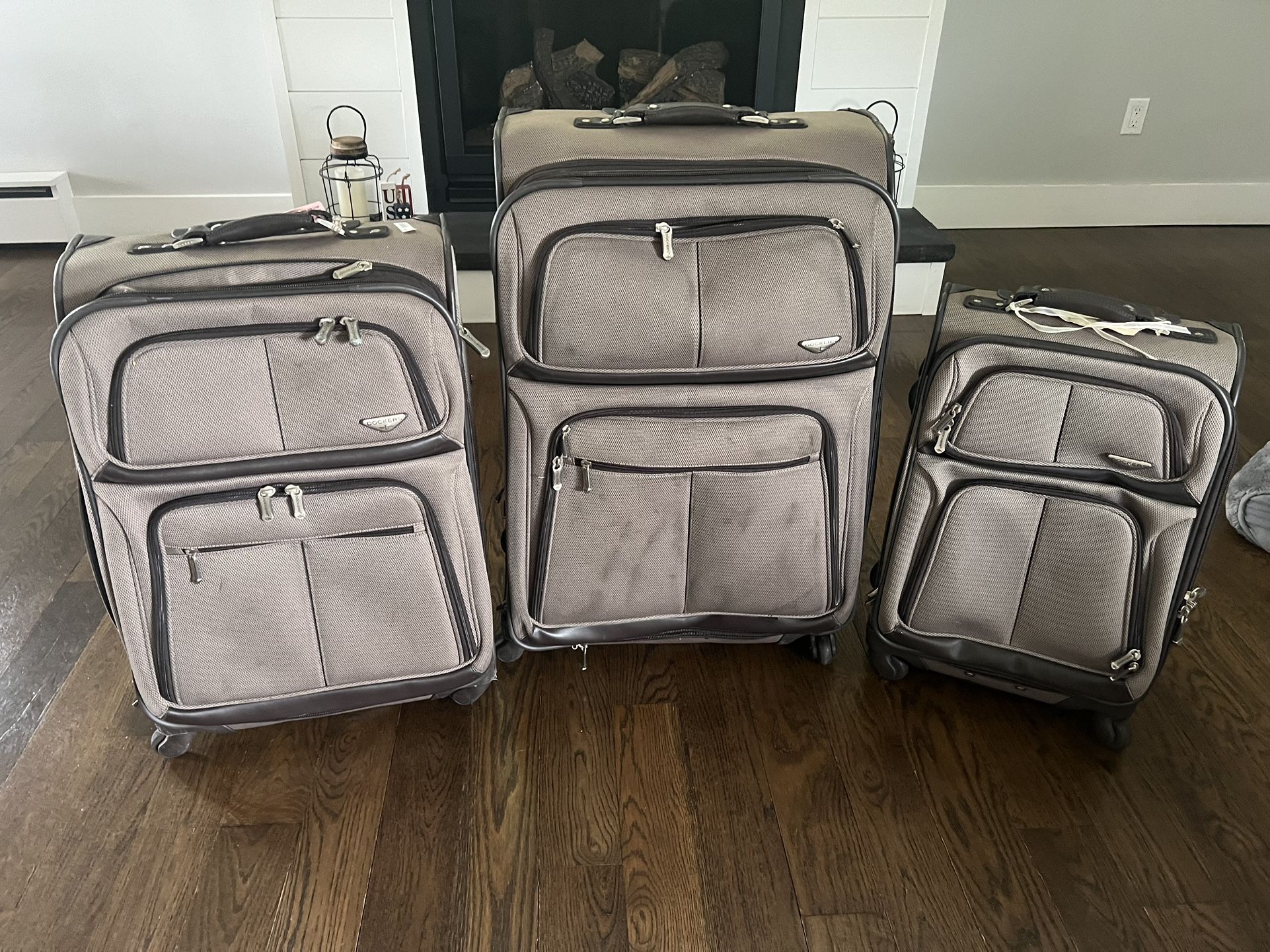Dockers Luggage Set 4-piece