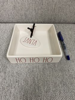 Rae Dunn “ Ho Ho Ho Santa” Dish