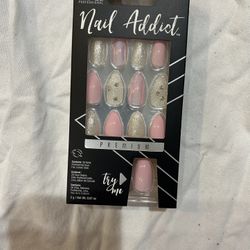 Ardell Nail Addict Premium 