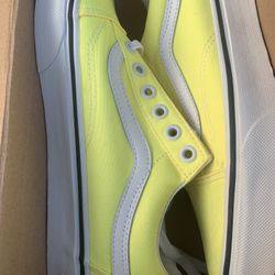 Vans/ Old Skool/ 7.0 Women’s 