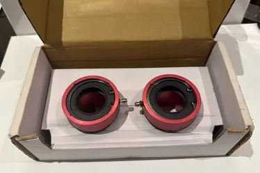 NWOT - Axle Tube Seals Grande 30
