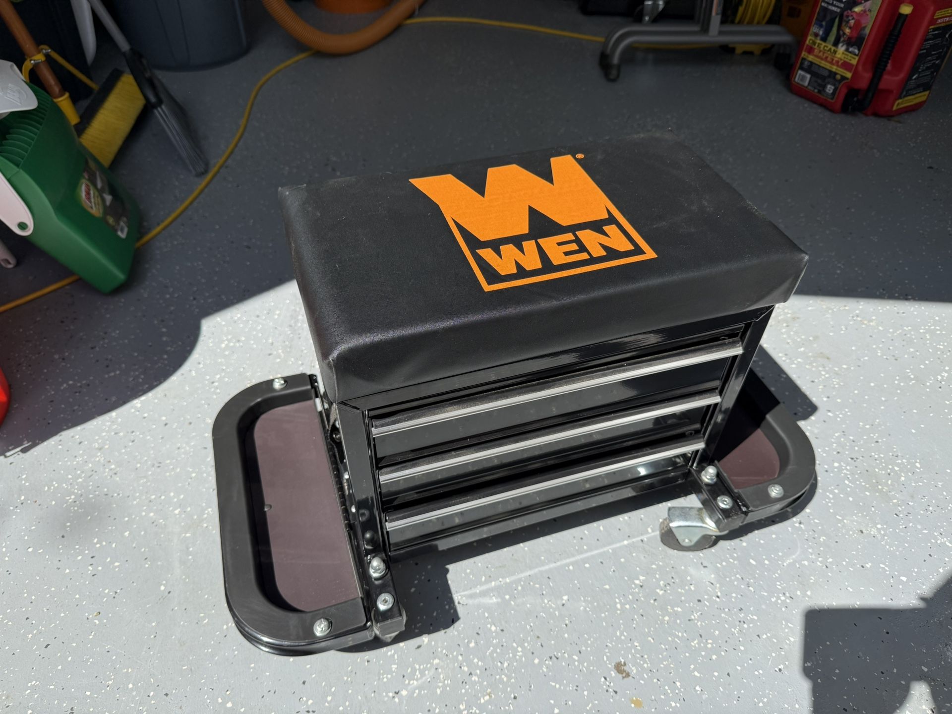 Wen Rolling Toolbox Seat