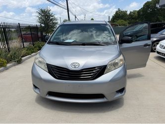 2012 Toyota Sienna