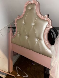 Twin bed frame