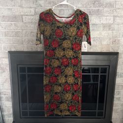 XS Lularoe Julia 