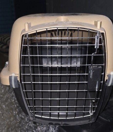 Pet Kennel Cage Used