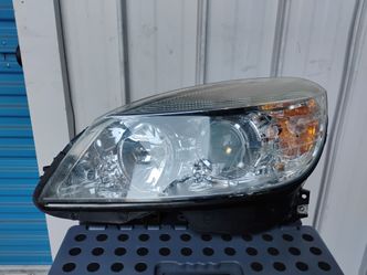 2008 2009 2010 2011 MERCEDES BENZ C CLASS left driver side halogen headlight oem.