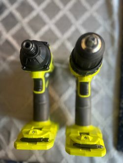 Taladros percutor y de impacto marca RIOBY