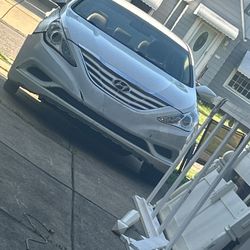 Hyundai Senada