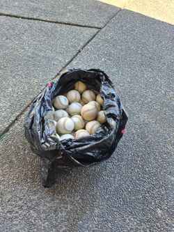 Dozens of 11 and 12 inch softball. Mostly 11 inch.