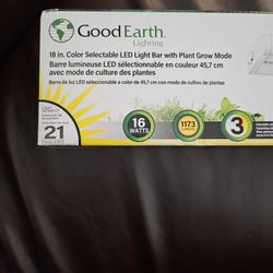 Good Earth LED light Bar Plant Grower