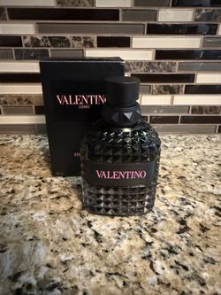 Valentino Uomo Born In Roma