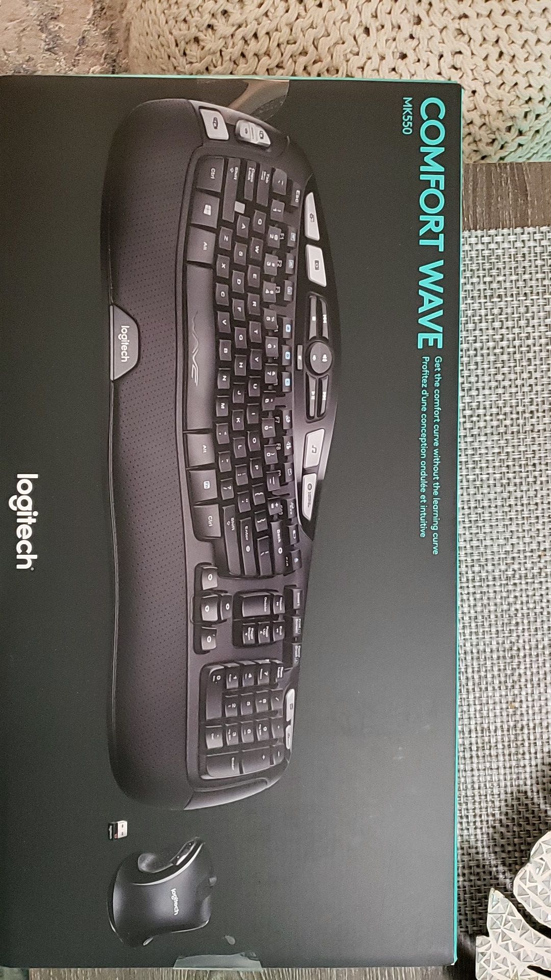 Logitech MK550 wireless keyboard and mouse BRAND NEW