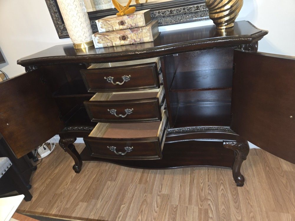 Buffet For Dinning Room Or Bar