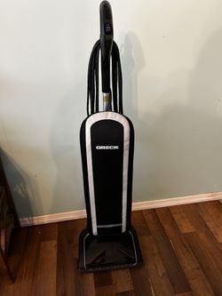 Oreck Elevate Command Vacuum 