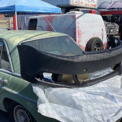 2014 Volkswagen jetta  Front bumper cover 