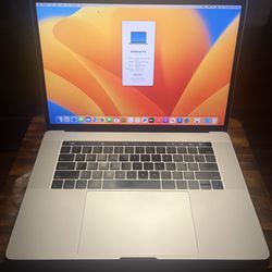 2017 Macbook Pro 15.4 inch 2.8GHz 16GB intel i7 quad-core 512GB Battery Good Condition Microsoft Office Charger Included 