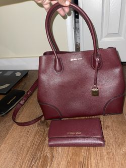 MICHAEL KORS PURSE & WALLET