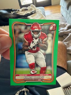 Kenneth Walker III Bowman Green Parallel /99